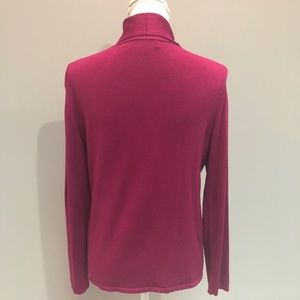 Jones New York Sweaters - Jones New York Pink V-neck Sweater Jones New York Sweaters - Jones New York Pink V-neck Sweater
